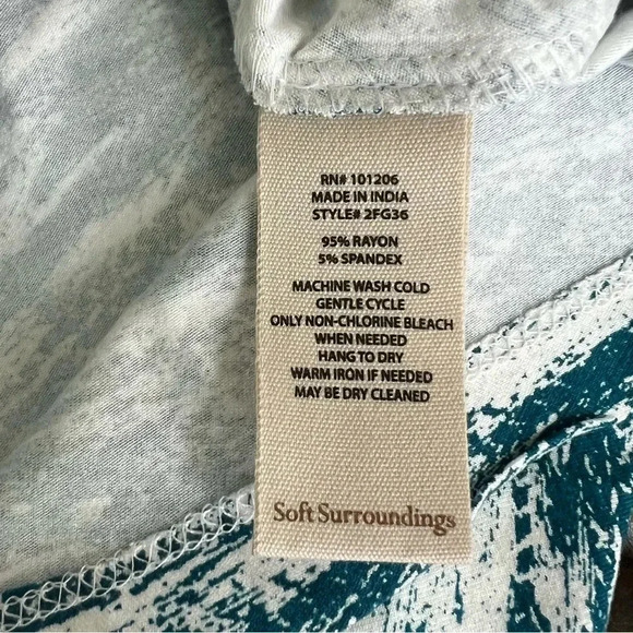 New Soft Surroundings Joanna Faux Wrap Jersey Maxi Dress Teal Cream Abstract - Picture 14 of 15